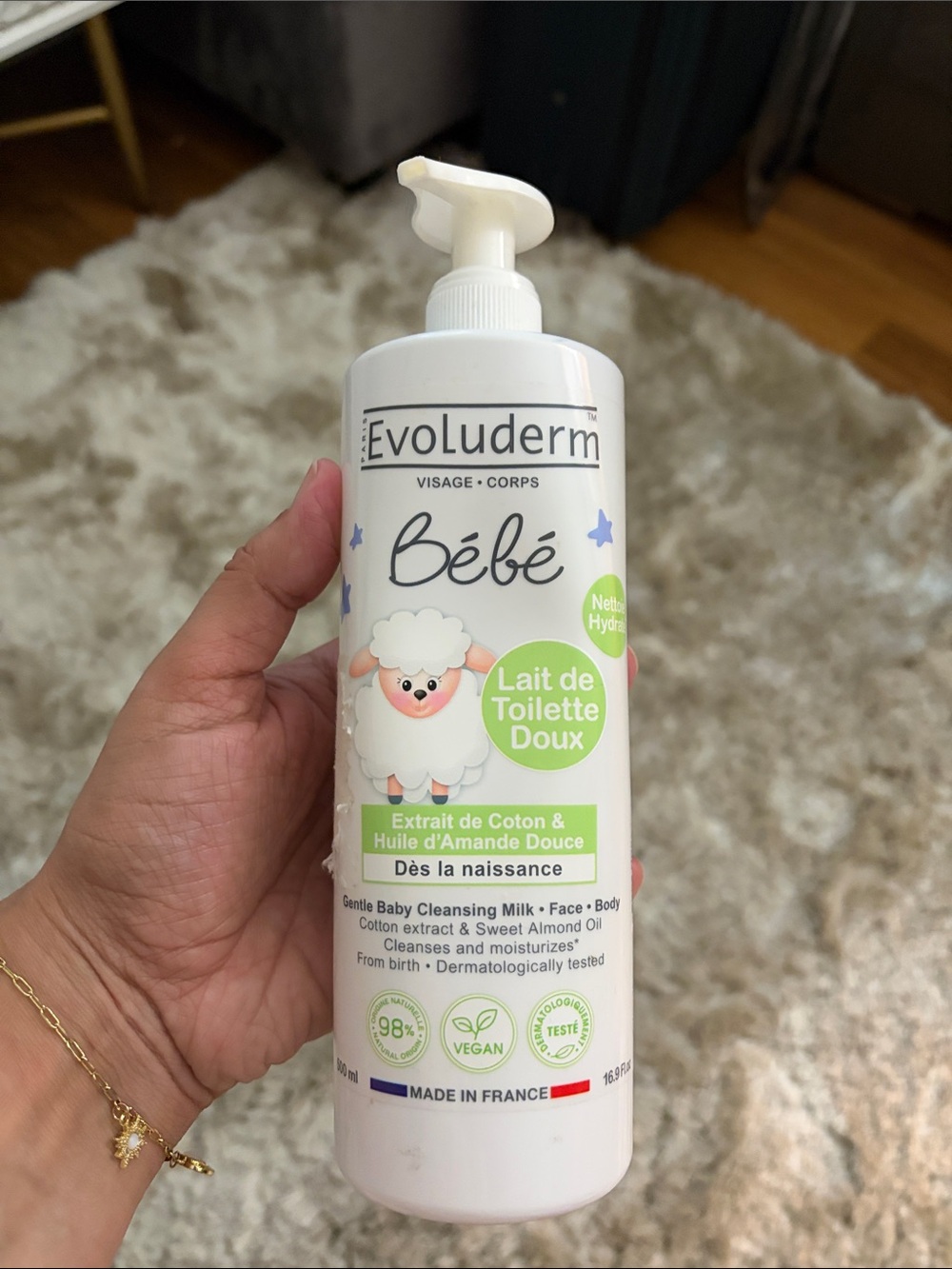 Bébé Gentle Baby Cleansing Milk - White